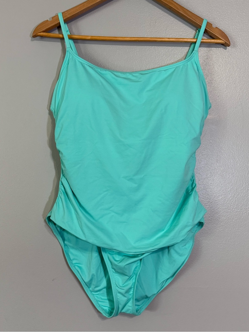 Anne Cole Women’s size 16 One-Piece Swimwear Teal color